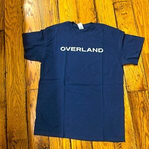 NWOT😎OVERLAND COTTON SHORT SLEEVE NAVY TSHIRT WITH WHITE LETTERING SIZE LARGE